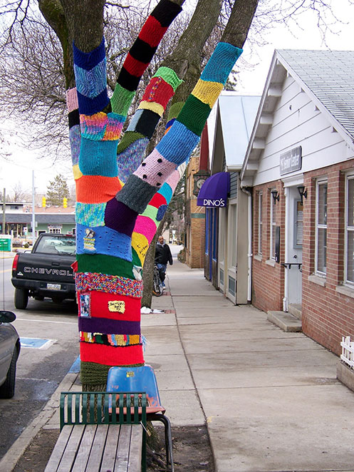 Jafagirls’ yarn bombing projects as featured in Knitting Graffiti book. Photograph by author.
